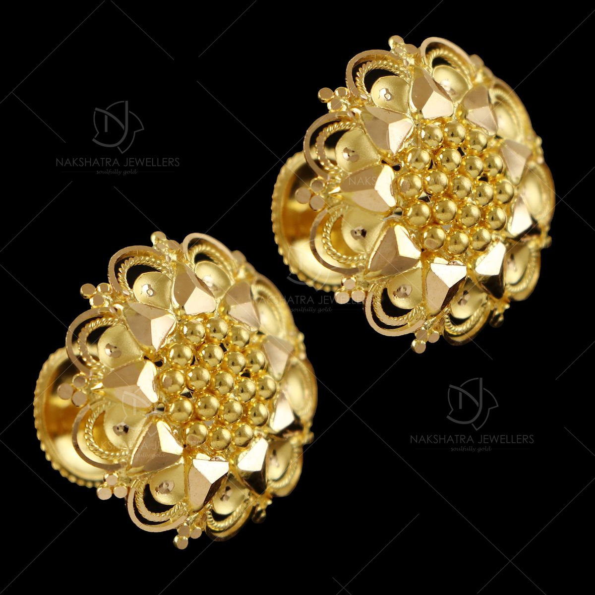 Gold Earrings With Pearls - Lagu Bandhu